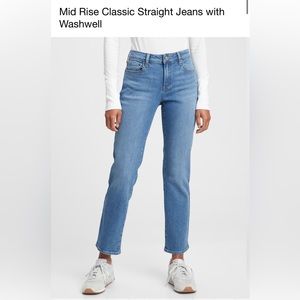 NWT Gap Mid Rise Classic Straight Leg Jeans